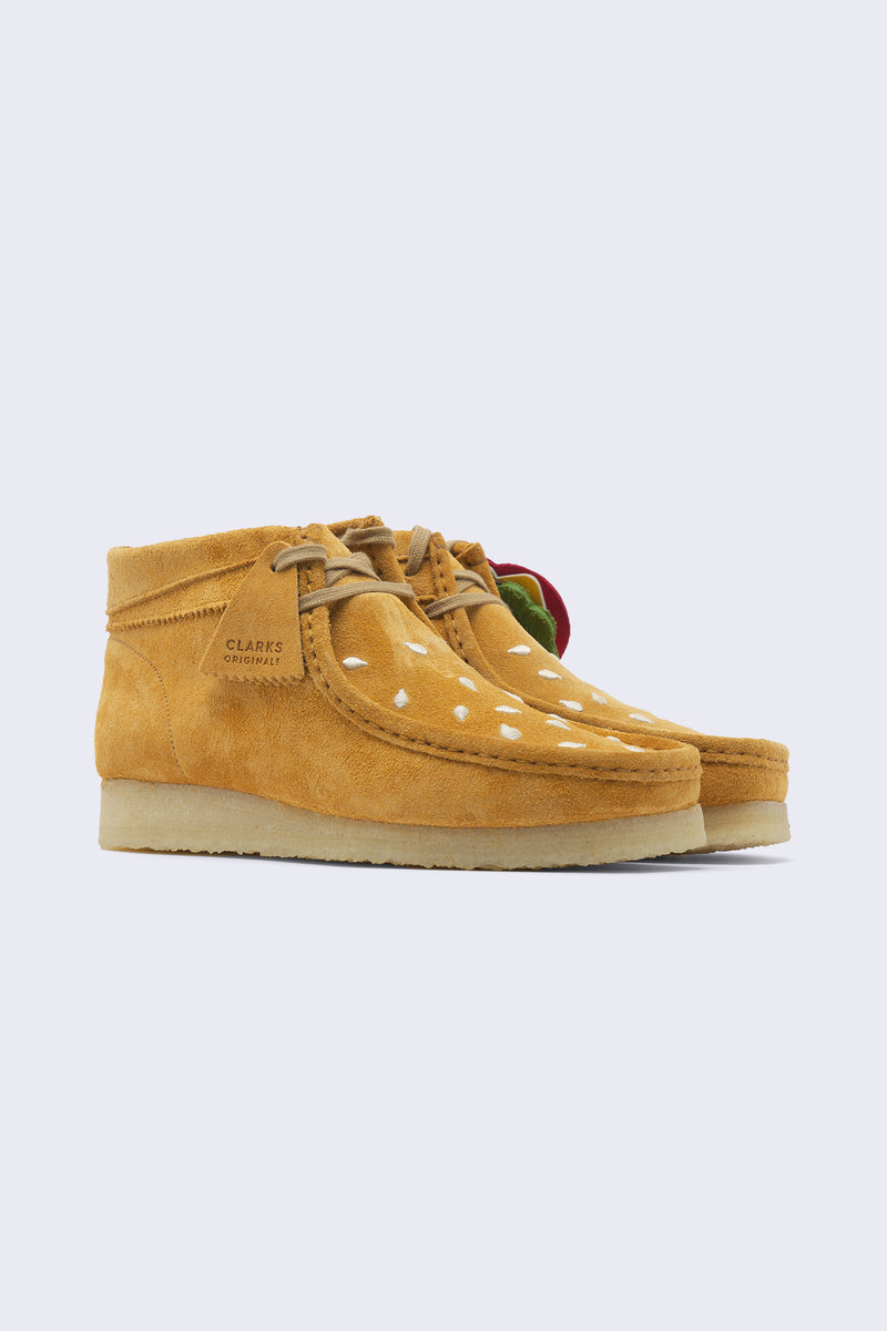 Vandy The Pink x Clarks Originals Wallabee 26175940