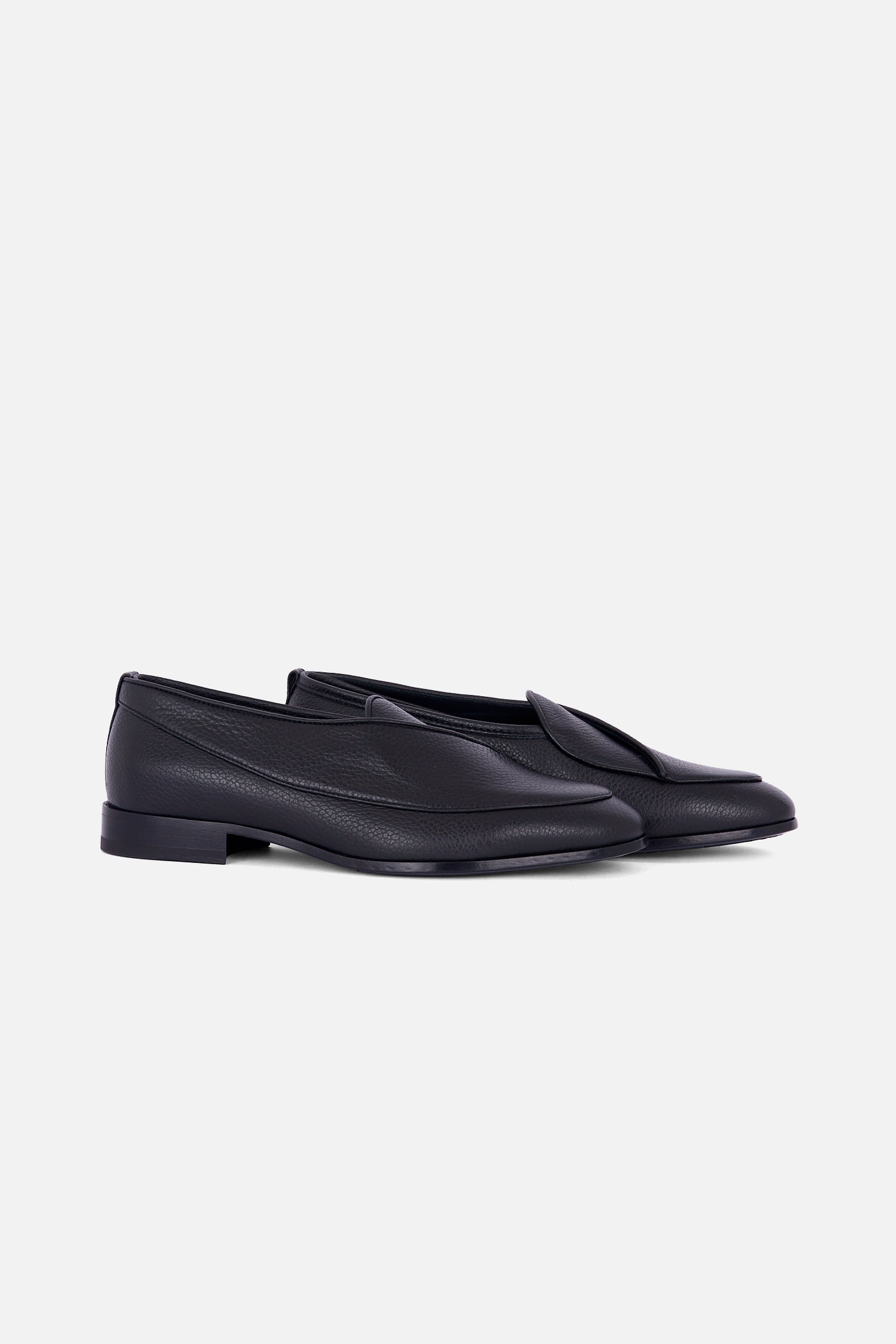 Shin Loafer