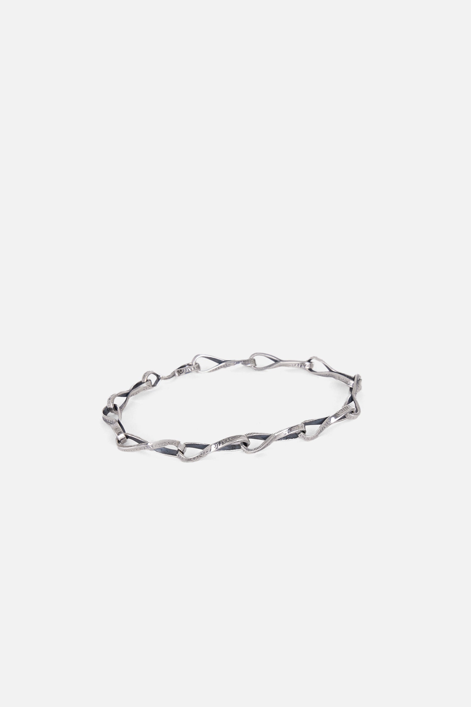 10 ¢ TWIST CHAIN BRACELET