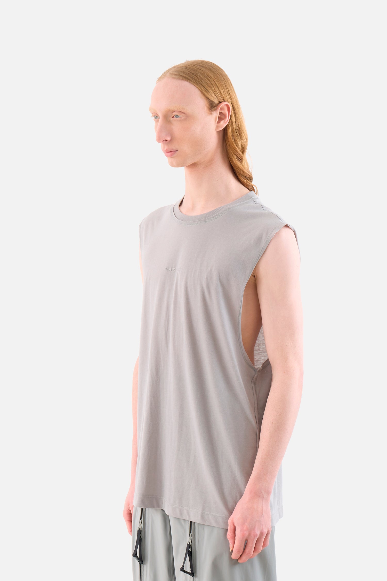 Reserve Momento Tank